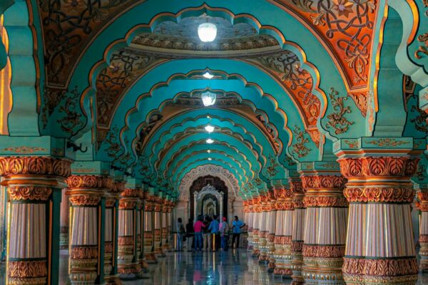 Sacred Ganges, Royal Triangle & Mumbai Odyssey